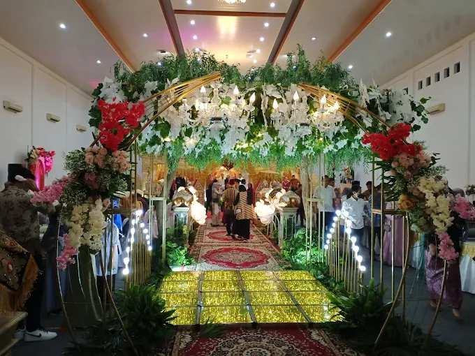 Masjid Raya Al-Ittihad Tebet - Foto 1